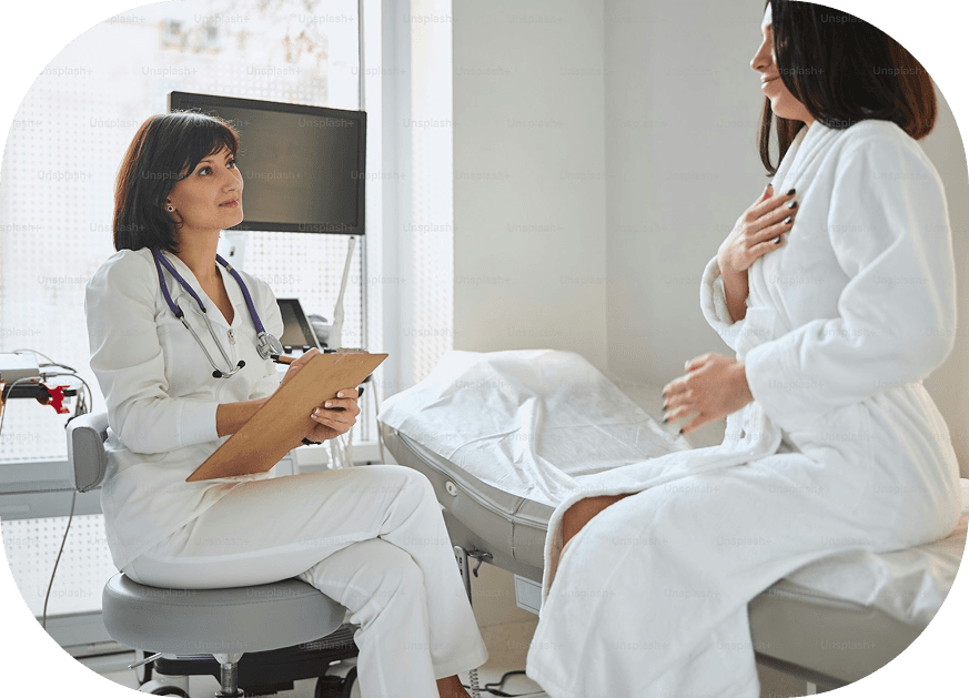 Healthcare interface showing patient Jen Abrams with relevant prior imaging including mammogram records from 2019-2023, alongside doctor consulting with patient